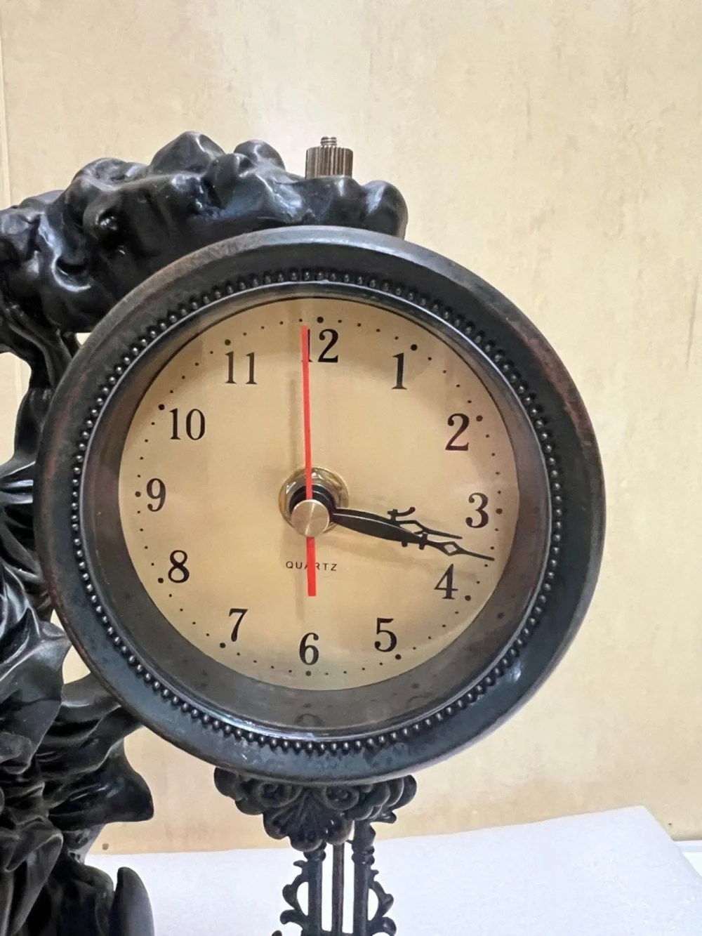 Vintage Clock with pendulum